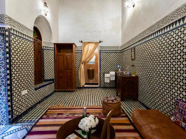 Dar Attajalli : photo 4 de la chambre grande chambre double ou lits jumeaux