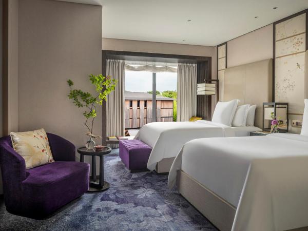 Four Seasons Hotel Kyoto : photo 2 de la chambre one bedroom premier suite twin beds