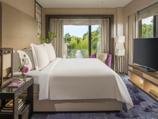 Four Seasons Hotel Kyoto : photo 1 de la chambre suite 1 chambre - lit king-size