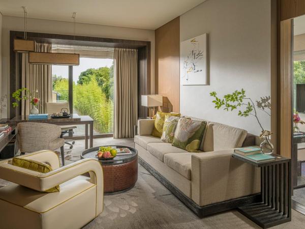 Four Seasons Hotel Kyoto : photo 2 de la chambre suite 1 chambre - lit king-size