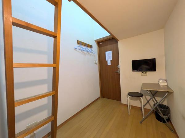 Hotel Meigetsu : photo 3 de la chambre chambre simple avec salle de bains commune
