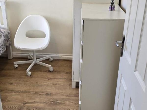 Private Rooms near Hither green Station : photo 1 de la chambre chambre simple - vue sur jardin