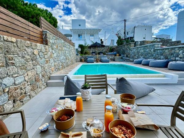 Sofos Suites Mykonos : photo 2 de la chambre suite junior avec balcon