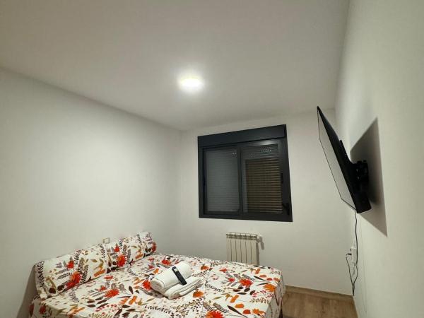 ENJOY THE STARS MADRID Zapata : photo 3 de la chambre chambre double standard avec salle de bains commune