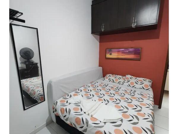 Salvador 50m Praia com Piscina Prox Aeroporto : photo 9 de la chambre chambre triple avec salle de bains privative