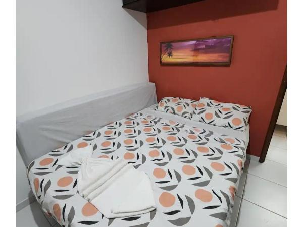 Salvador 50m Praia com Piscina Prox Aeroporto : photo 7 de la chambre chambre triple avec salle de bains privative