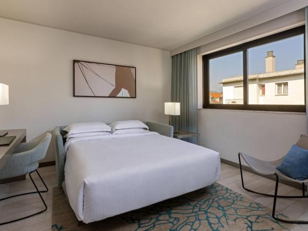 AC Hotel by Marriott Nice : photo 5 de la chambre suite junior - vue sur ville