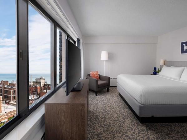 Sonesta ES Suites Chicago Downtown Magnificent Mile Medical : photo 2 de la chambre two bedroom suite - king + queen - lake view
