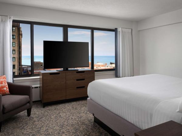 Sonesta ES Suites Chicago Downtown Magnificent Mile Medical : photo 4 de la chambre two bedroom suite - king + queen - lake view