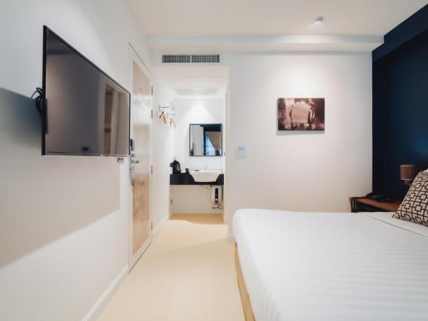 Xinlor House - Phuket Old Town : photo 6 de la chambre chambre supérieure lit queen-size