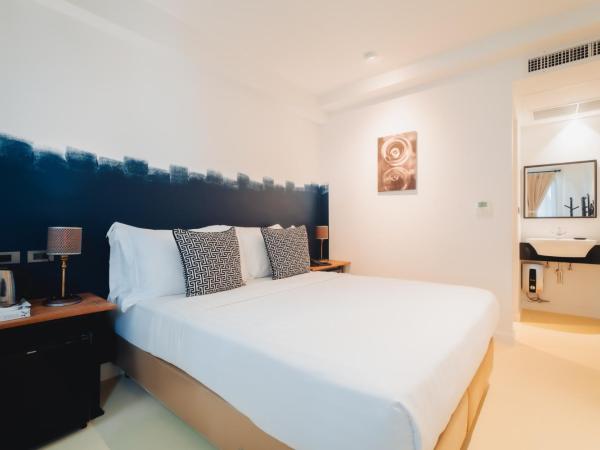 Xinlor House - Phuket Old Town : photo 2 de la chambre chambre standard lit queen-size