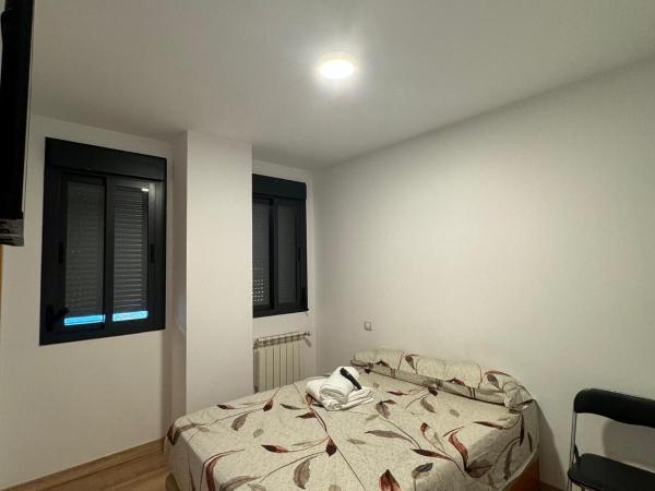 ENJOY THE STARS MADRID Zapata : photo 10 de la chambre chambre double avec salle de bains privative