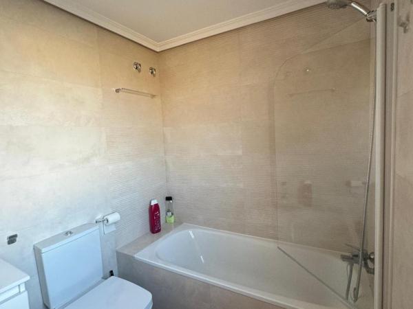 ENJOY THE STARS MADRID Zapata : photo 8 de la chambre chambre double avec salle de bains privative