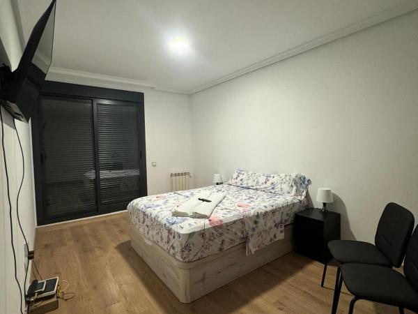 ENJOY THE STARS MADRID Zapata : photo 10 de la chambre chambre double standard avec salle de bains commune