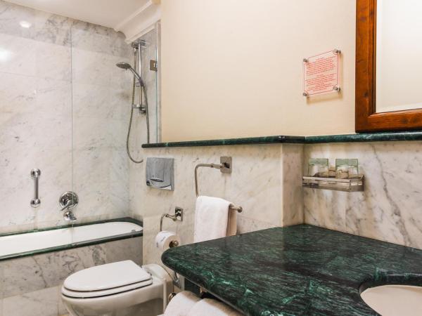 Art Hotel Commercianti : photo 5 de la chambre suite junior