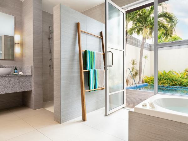 Kurumba Maldives : photo 7 de la chambre villa avec piscine et jardin