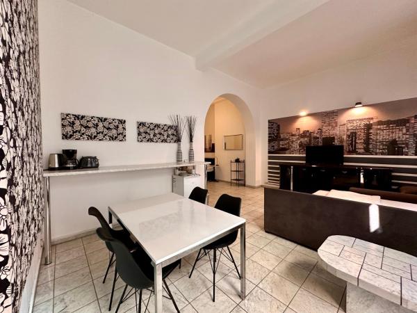 Altstadthotel Hayk am Rhein : photo 2 de la chambre superior studio ground floor no rhine river view 