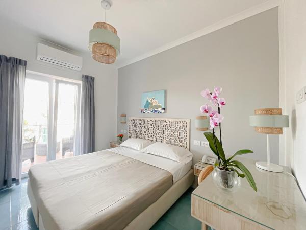 Hotel Lord Byron : photo 1 de la chambre chambre double standard