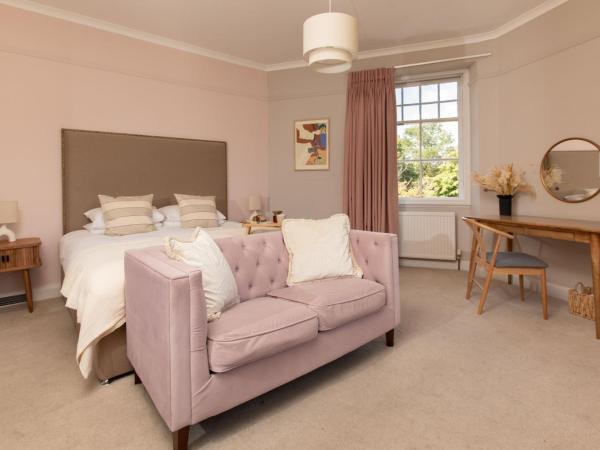 Celentano's Restaurant with Rooms : photo 1 de la chambre chambre lit king-size de luxe