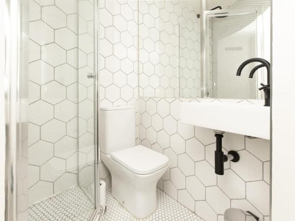 Celentano's Restaurant with Rooms : photo 2 de la chambre chambre lit king-size standard