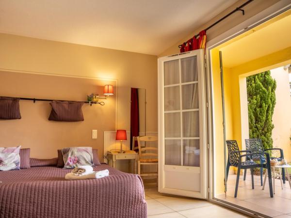 Logis Hotel des Granges : photo 4 de la chambre chambre double supérieure avec balcon ou terrasse