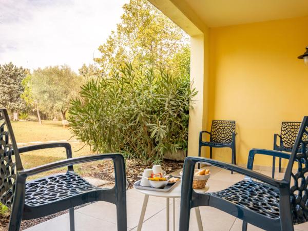 Logis Hotel des Granges : photo 6 de la chambre chambre double supérieure avec balcon ou terrasse