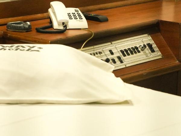 Midway Hotel : photo 1 de la chambre chambre double Économique