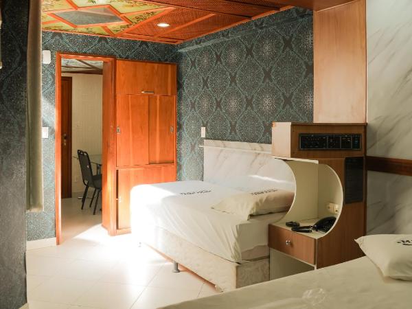 Midway Hotel : photo 6 de la chambre suite familiale