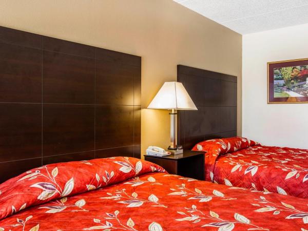 Econo Lodge : photo 1 de la chambre chambre 2 lits queen-size - non-fumeurs