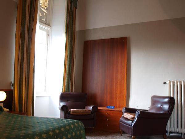 Hotel Villa Bonera : photo 8 de la chambre chambre double ou lits jumeaux avec salle de bains privative