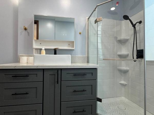 WEST LA Hostel : photo 2 de la chambre lit dans un dortoir de 4 lits