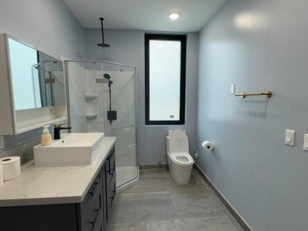 WEST LA Hostel : photo 3 de la chambre lit dans un dortoir de 4 lits