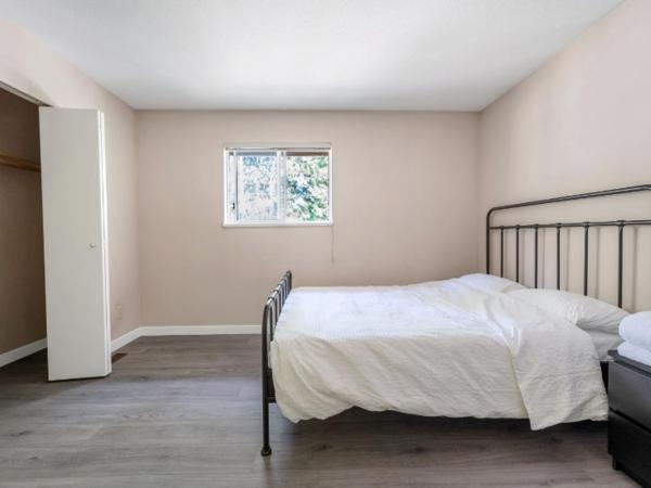 Charming Stay in Prime Vancouver Location : photo 2 de la chambre chambre double