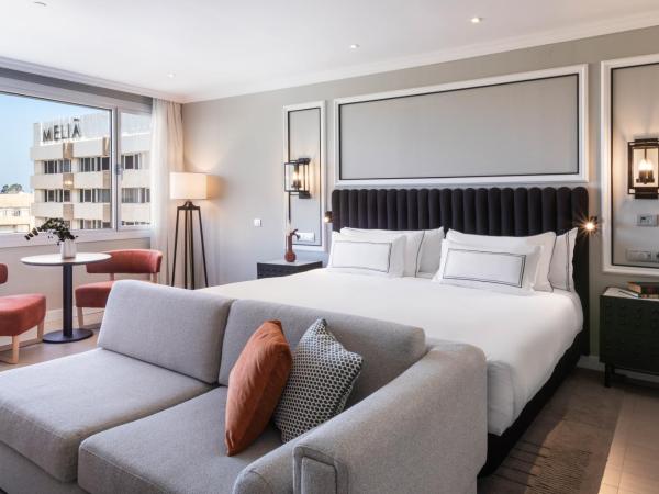 Melia Sevilla : photo 4 de la chambre hébergement the level grand premium avec baignoire spa