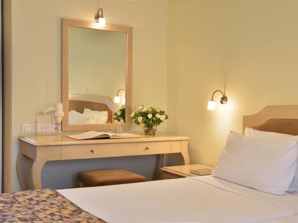 Airotel Parthenon : photo 4 de la chambre chambre triple