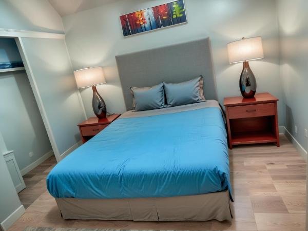 Hollywood Homes minutes to everything SPACIOUS AND FREE PARKING : photo 5 de la chambre three-bedroom townhouse at ridgewood