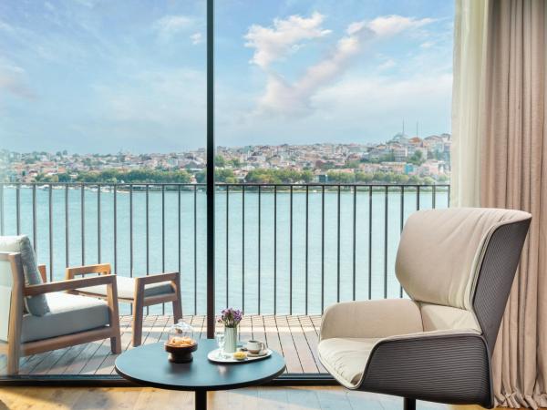 Rixos Tersane Istanbul : photo 4 de la chambre one-bedroom premium suite with terrace and sea view