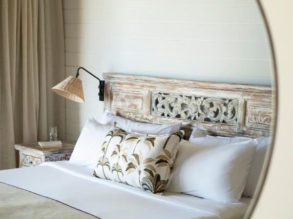 Constance Sakoa Boutik : photo 3 de la chambre suite face à la plage