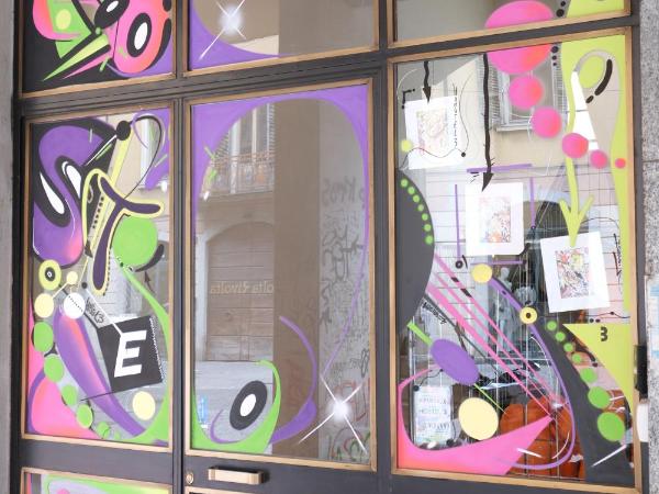 Hostel 3 : photo 7 de la chambre chambre triple avec salle de bains commune