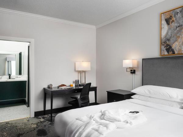 Champions Club and Hotel, Houston Westchase : photo 6 de la chambre suite lit king-size