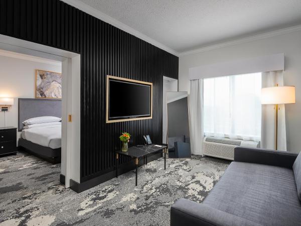 Champions Club and Hotel, Houston Westchase : photo 1 de la chambre suite lit king-size