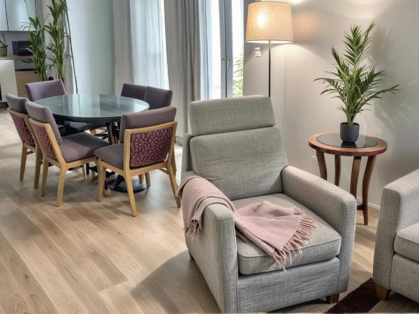 Hollywood Homes minutes to everything SPACIOUS AND FREE PARKING : photo 6 de la chambre two-bedroom townhouse at ridgewood