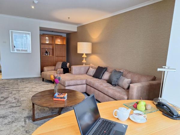 Residence on Langley Park : photo 3 de la chambre suite lit king-size