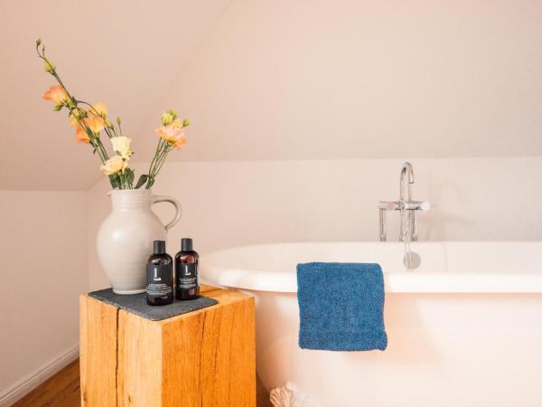 Libertine Lindenberg : photo 6 de la chambre appartement libertines