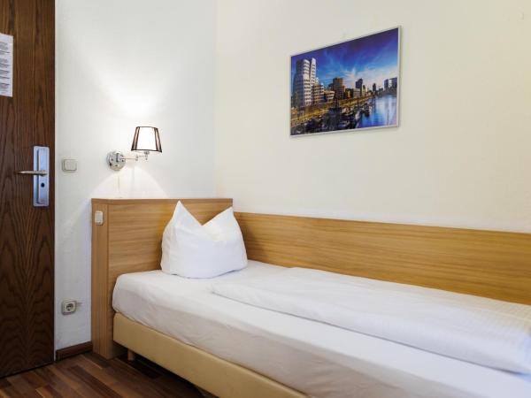 Bellevue Hotel : photo 1 de la chambre chambre simple Économique