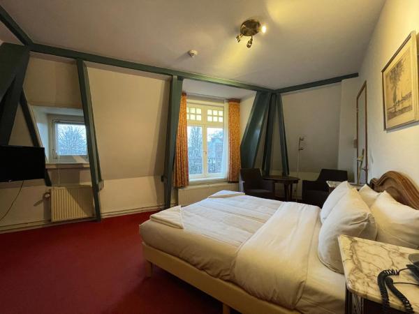 Amsterdam Wiechmann Hotel : photo 1 de la chambre chambre deluxe double ou lits jumeaux
