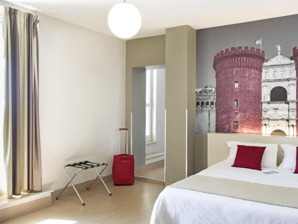 B&B Hotel Napoli : photo 6 de la chambre chambre double