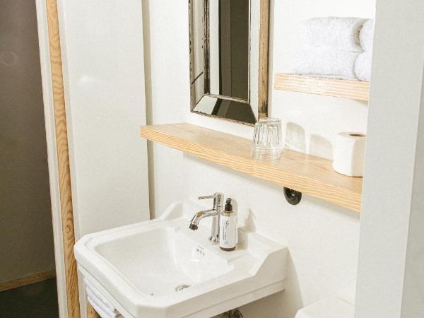 JAM Brussels : photo 5 de la chambre chambre quadruple