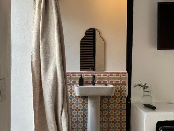 Riad Ait El Mouden : photo 5 de la chambre chambre double avec salle de bains privative