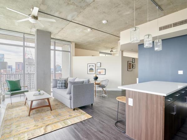 Sonder at McKinley : photo 1 de la chambre appartement 2 chambres avec balcon